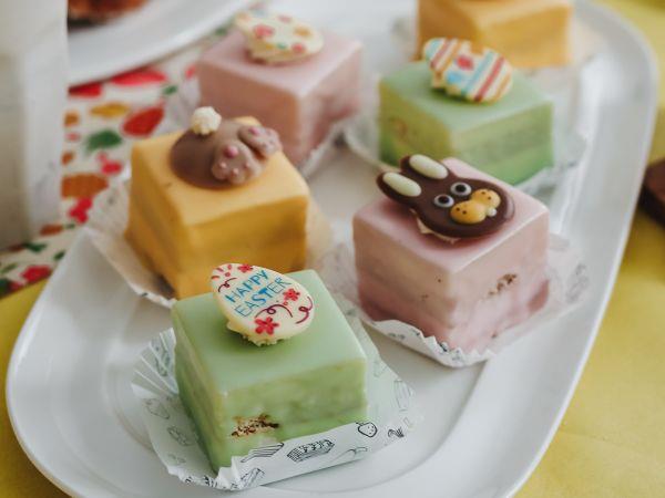 Paas Petit Four 6 st.